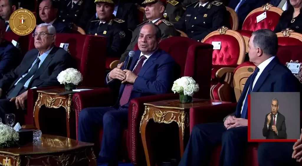 محاكاة لأحداث ووقائع حقيقية.. الرئيس السيسي يشاهد فيلما عن عمليات وتدريب عناصر الشرطة