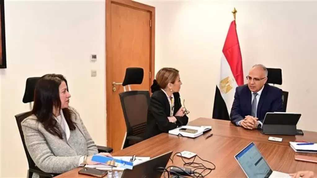 وزير الري يلتقى المدير الإقليمي لمكتب اليونسكو بالقاهرة