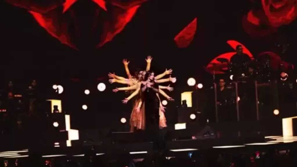 هيفاء وهبي تشعل أجواء موسم الرياض في حفلٍ أسطوري