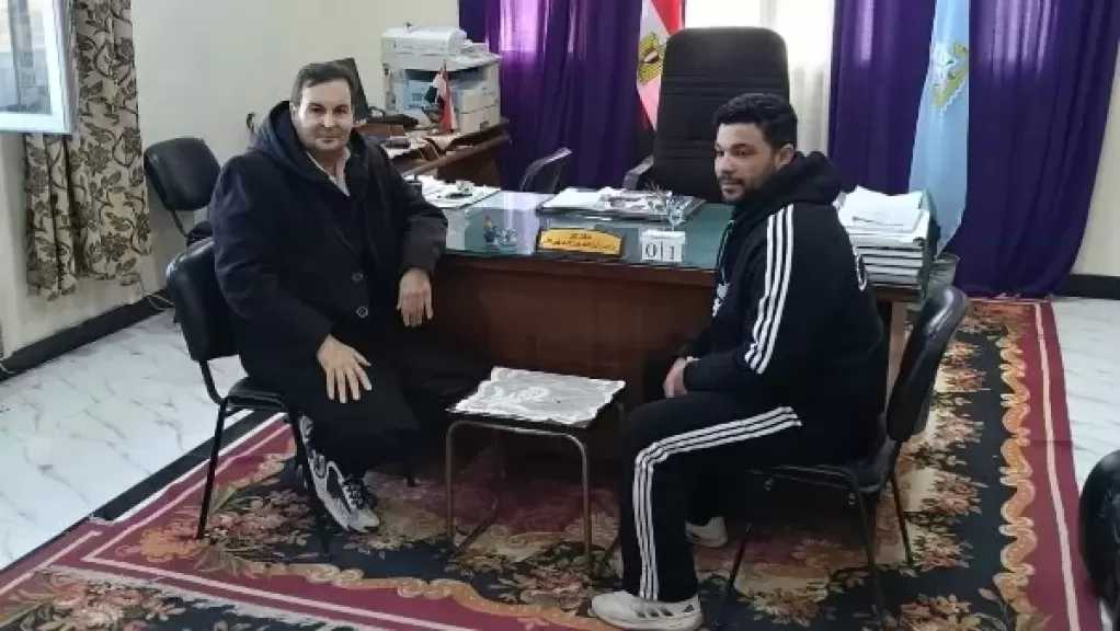 مديرية عمل كفر الشيخ تستقبل صاحب واقعة الفيديو المتداول لحل شكواه