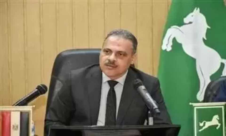 فحص 117 محطة مياه و43 معالجة صرف بالشرقية