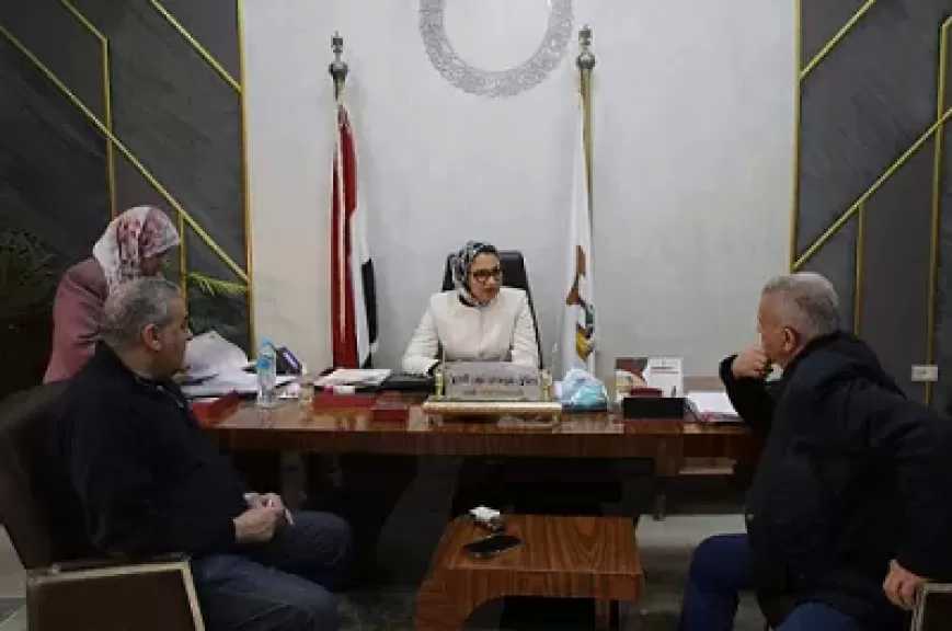 نائب محافظ الوادي الجديد تلتقي وفد الشركة المصرية لتجارة الأدوية لافتتاح صيدلية الإسعاف