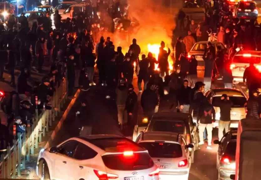 نشطاء: مقتل أكثر من 6 آلاف شخص في حملة قمع احتجاجات إيران