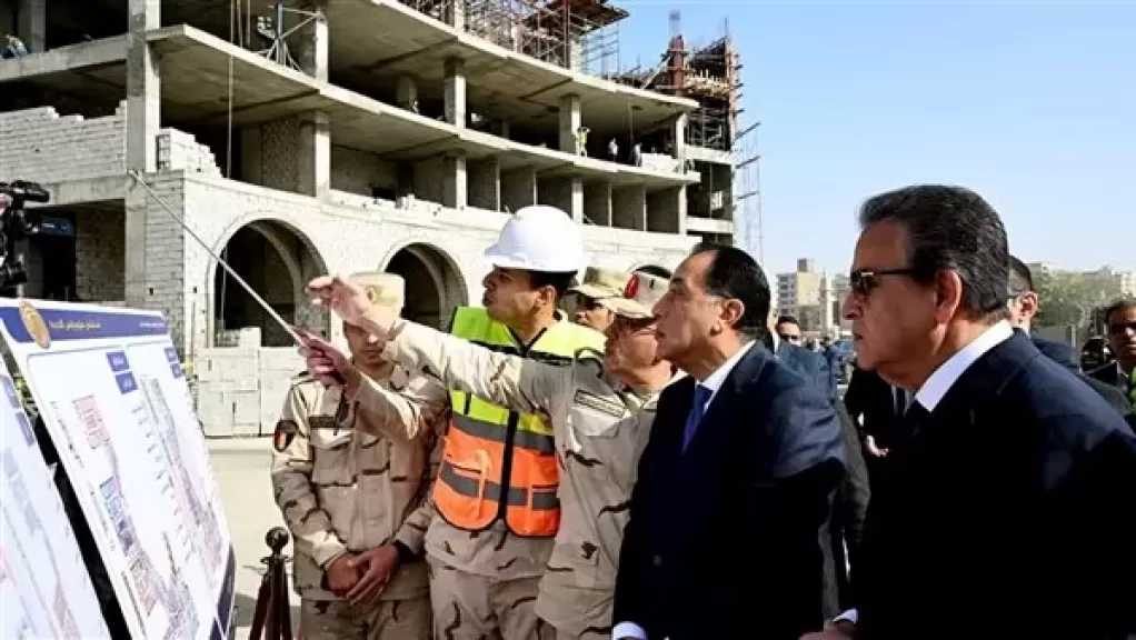 رئيس الوزراء يتفقد مشروع إنشاء مُستشفى هليوبوليس الجديدة