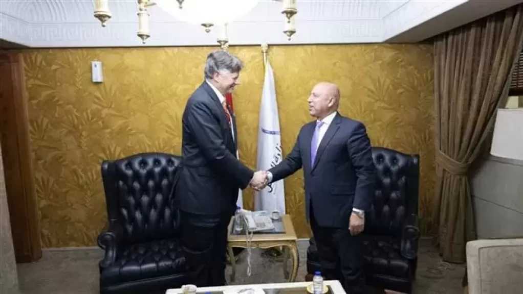 وزير الصناعة والنقل يستقبل نائب وزير الخارجية الأمريكي لبحث تعزيز التعاون المشترك