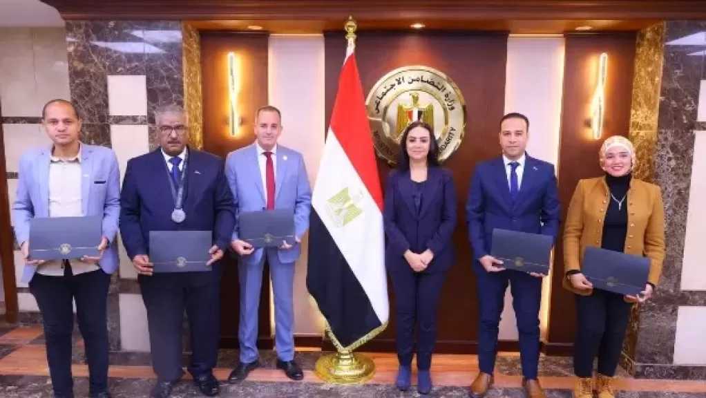 وزيرة التضامن الاجتماعي تكرم الفائزين بجوائز مصر للتميز الحكومي في دورتها الرابعة