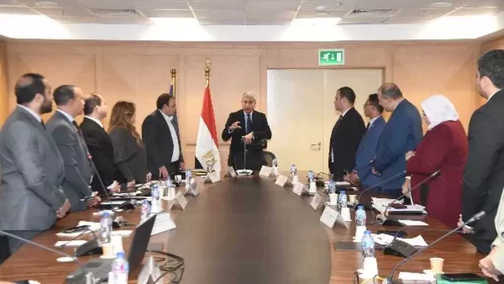 السياحة والآثار تعقد أولى اجتماعات تحديث الهياكل التنظيمية