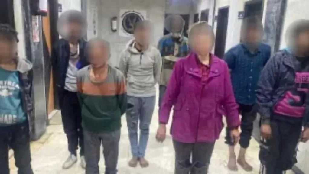 يستغلون الأطفال بأعمال التسول.. سقوط 13 رجلاً وسيدة في قبضة الأمن