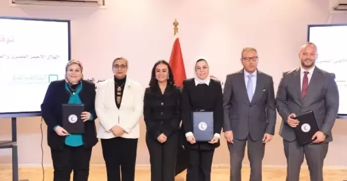 رئيسة قومي المرأة: التعاون مع الهلال الأحمر يجسد التقاء الإرادة الوطنية مع الواجب الإنساني