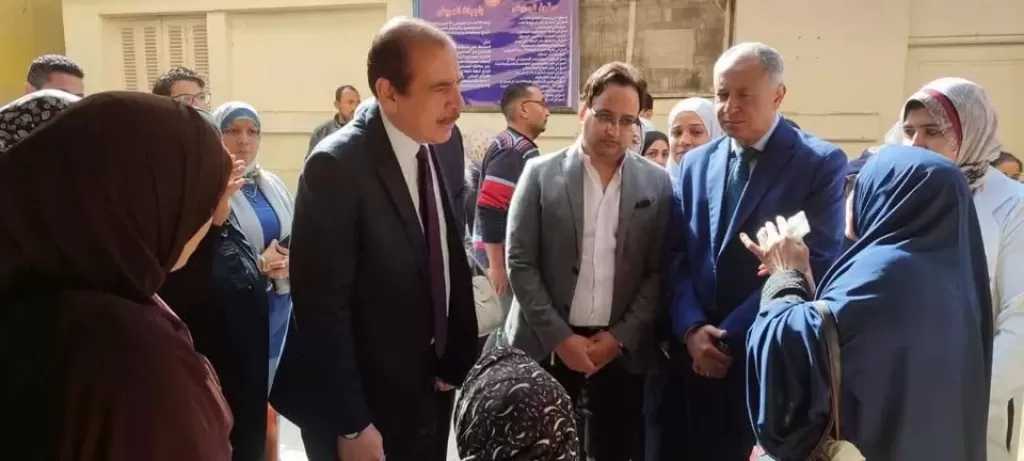 نائب وزير الصحة يتفقد مستشفى التحرير العام بالجيزة ويضع خطة عاجلة لانتظام عيادات التأمين الصحي