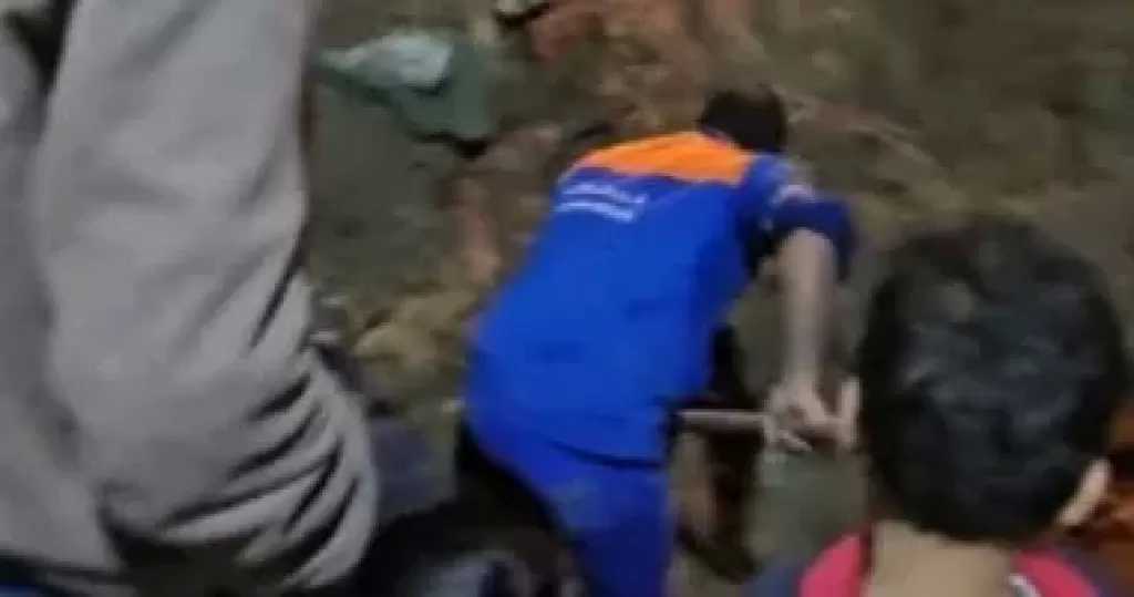 إصلاح وصيانة مواسير مياه الشرب المتهالكة بقرية برج مغيزل بكفر الشيخ