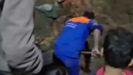 إصلاح وصيانة مواسير مياه الشرب المتهالكة بقرية برج مغيزل بكفر الشيخ