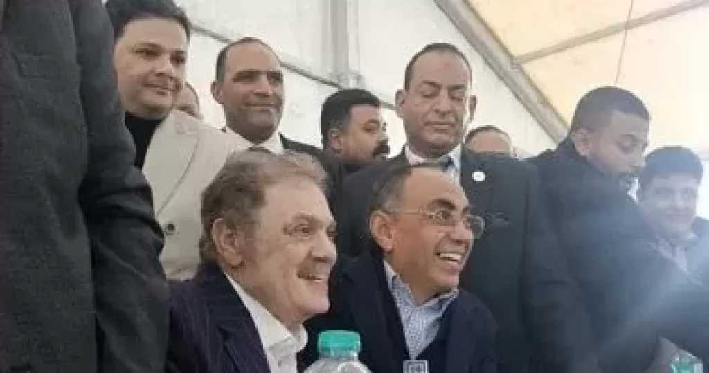 السيد البدوى يفوز برئاسة حزب الوفد بفارق 8 أصوات عن هانى سرى الدين