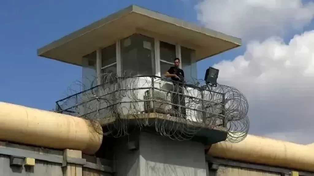 جيش الاحتلال الإسرائيلي يعلن اعتقال قيادي بـ«القسام» شرق رفح