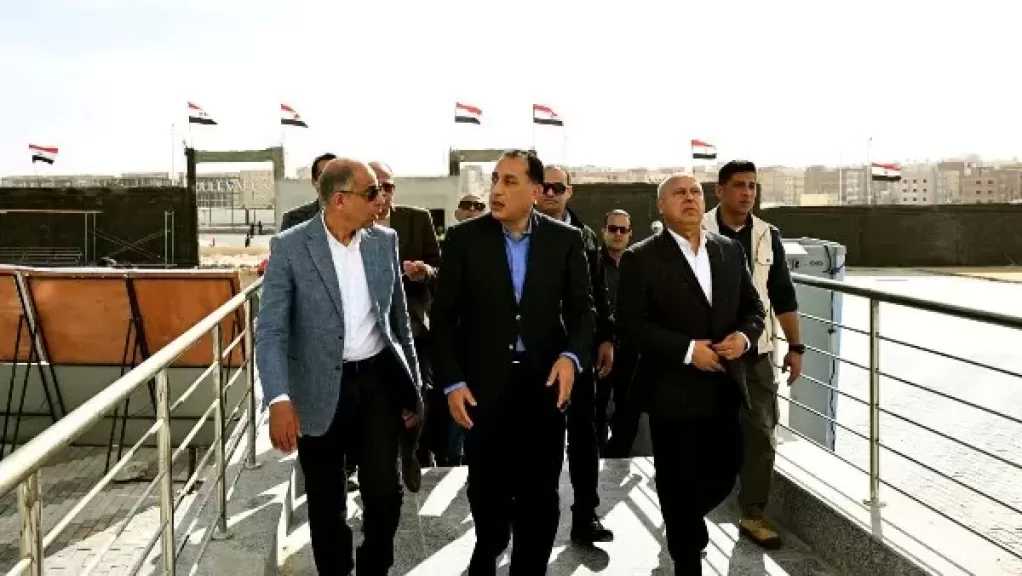 رئيس الوزراء يتفقد الموقف الإقليمي في مدينة المنيا الجديدة