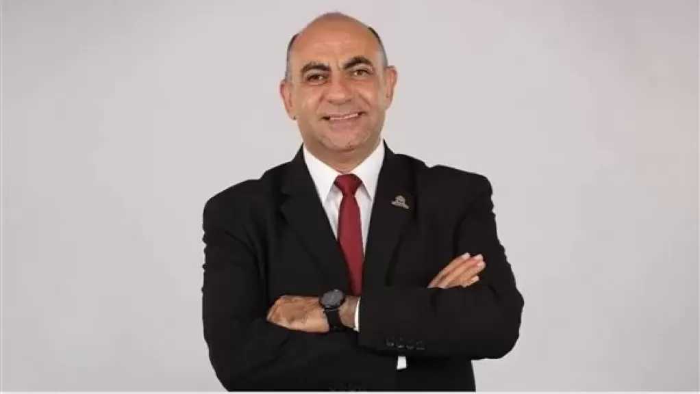 النائب محمد إبراهيم موسى يطالب بـ ”غلق الفيس بوك وحظر التيك توك” لحماية الأطفال من مخاطر السوشيال ميديا