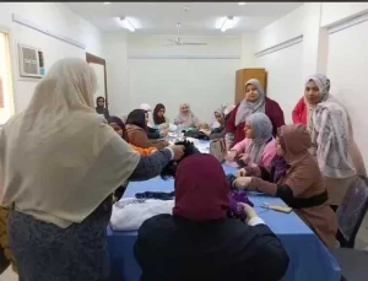 بتدريبات مكثفة.. قصور الثقافة تواصل فعاليات مبادرة خيوط الهوية لدعم الحرف التراثية بسوهاج