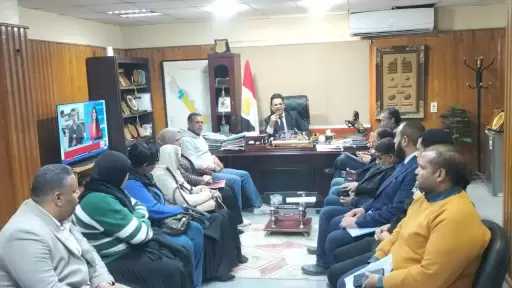 وكيل صحة سوهاج يتابع خدمات العلاج على نفقة الدولة بوحدات الرعاية الأولية.. صور