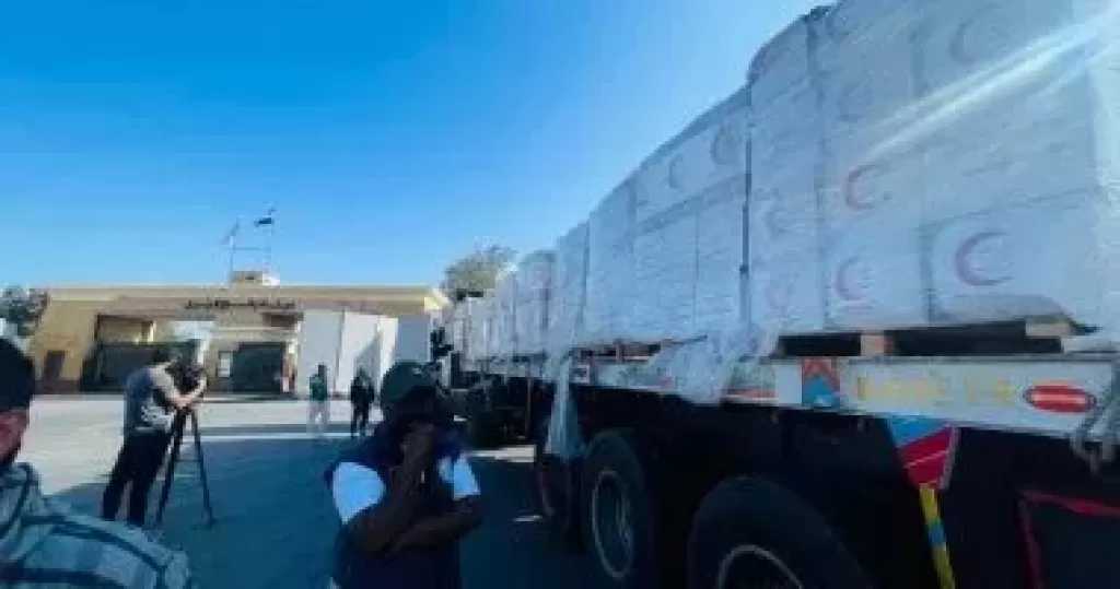 أمجد الشوا: فتح معبر رفح بارقة أمل للمرضى ومصر تواصل دعمها الإنساني لغزة