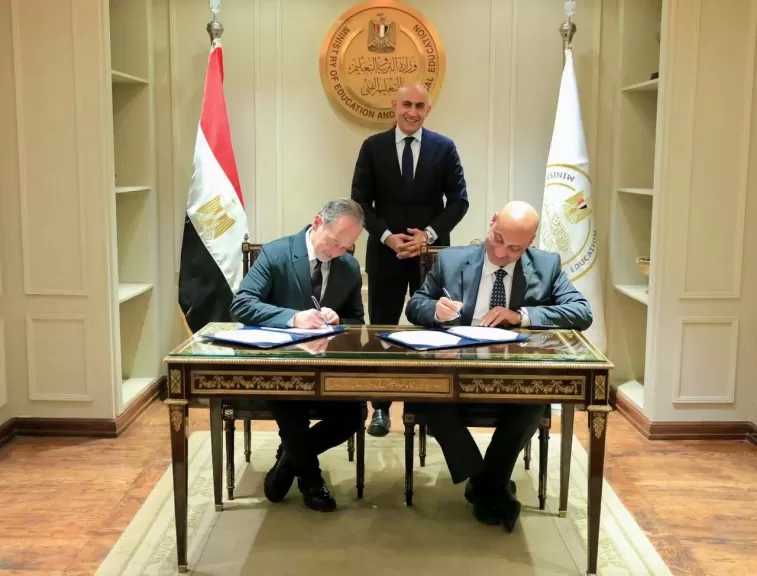 وزير التربية والتعليم يشهد توقيع مذكرة تفاهم مع منظمة البكالوريا الدولية لدعم تطبيق نظام شهادة البكالوريا المصرية وفق المعايير الدولية المعتمدة