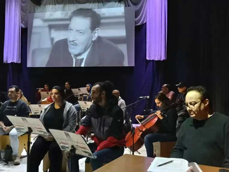 غدا.. خالد محروس يجسد نجيب الريحاني في صاحب السعادة على مسرح الغد