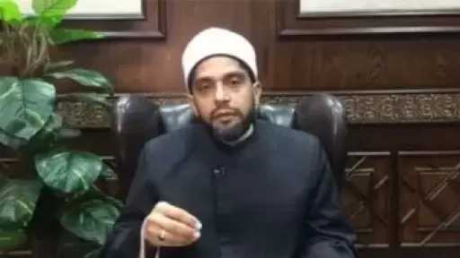 هل يجوز وضع مال الزكاة في شهادة استثمار للإنفاق الشهري على أسرة فقيرة؟