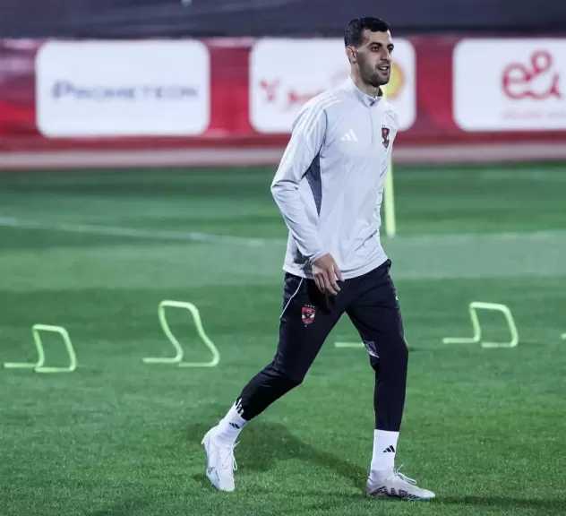 الأهلي يعلن رسميا سبب استبعاد بلعمري من قائمة مباراة البنك