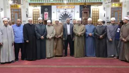 نائبًا عن محافظ البحر الأحمر.. السكرتير العام يشهد احتفالية ليلة النصف من شعبان بمسجد الميناء الكبير