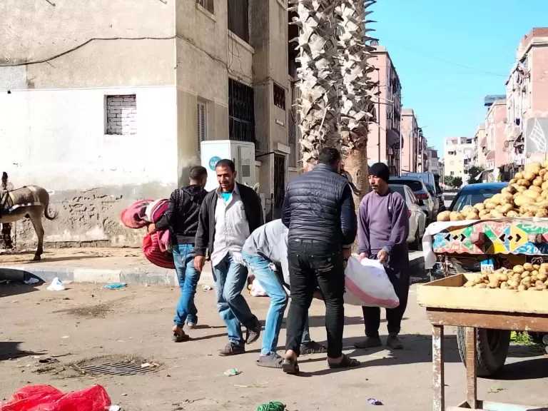 بورسعيد تزيل تعديات بـ4 أحياء وتصادر طنين من ”الخردة”