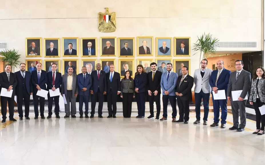 وزير الخارجية ونظيره السوداني يشاركان باحتفالية تكريم الفريق الطبي المصري المشارك في قافلة السودان