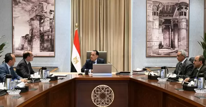 رئيس الوزراء يتابع مع وزير المالية عددا من ملفات العمل