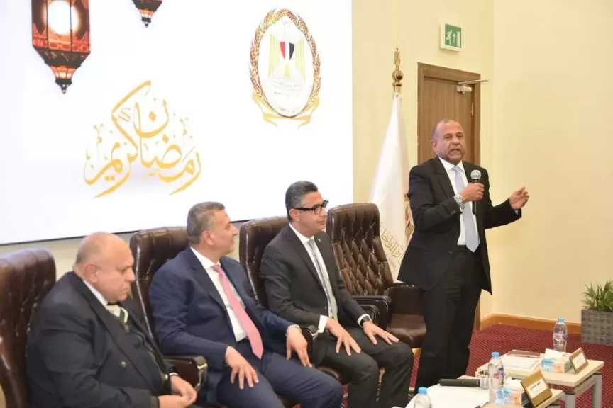 وزير التموين يعقد اجتماعًا موسعًا مع الاتحاد العام للغرف التجارية لتأمين احتياجات المواطنين خلال شهر رمضان