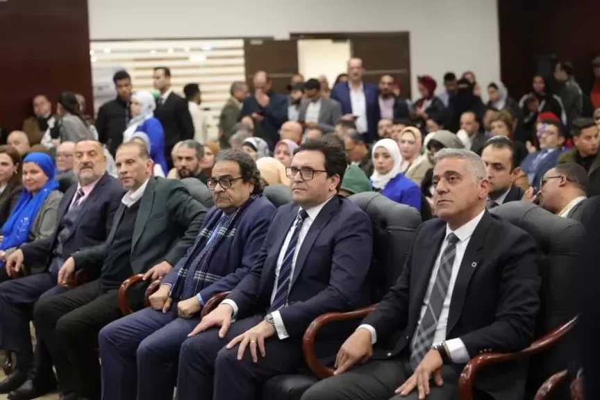 معرض “نجيب محفوظ بعيون العالم” يفوز بأفضل عرض فنون تشكيلية