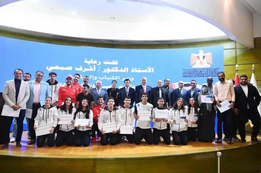 وزير الشباب والرياضة يكرم لاعبي المنتخبات القومية الحاصلين على ميداليات بدورة ألعاب التضامن الإسلامي وبطولات العالم