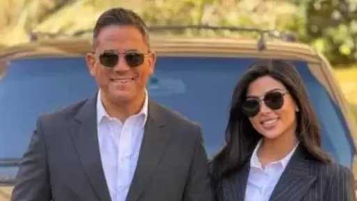 صورة من الكواليس تجمع كارولين عزمي وأمير كرارة في رأس الأفعى