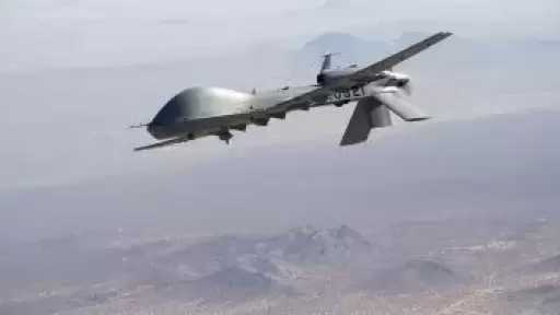 مسئول أمريكي: إسقاط مسيرة إيرانية اقتربت من حاملة طائرات ببحر العرب