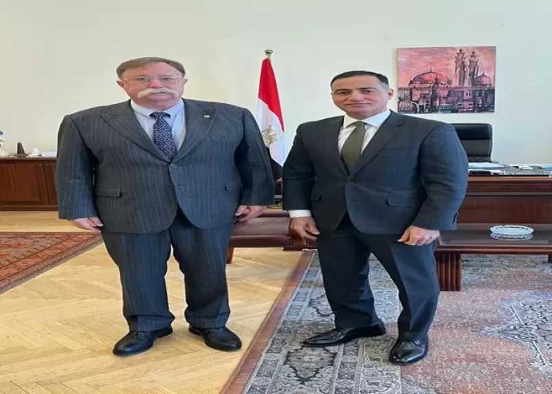 سفير مصر بموسكو يستقبل الممثل الخاص للرئيس الروسى فى مجال القانون الجنائى الدولى