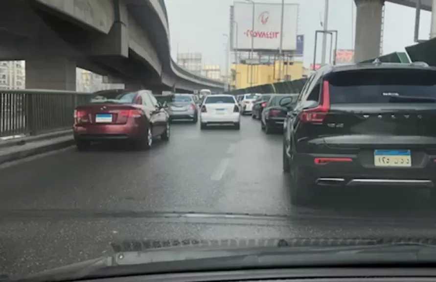 تباطؤ مروري بشوارع القاهرة والجيزة صباح الأربعاء وانتشار مكثف لقوات المرور