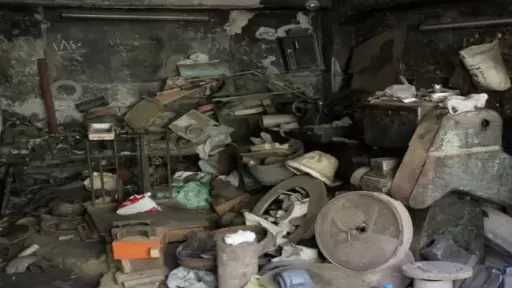 تحرير 590 قضية لمخازن مخالفة في حملات أمنية