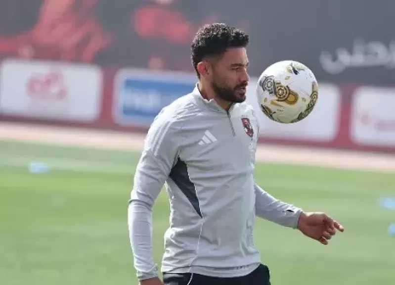 ياسر إبراهيم ينتظم في التدريبات الجماعية للأهلي قبل السفر إلى الجزائرري