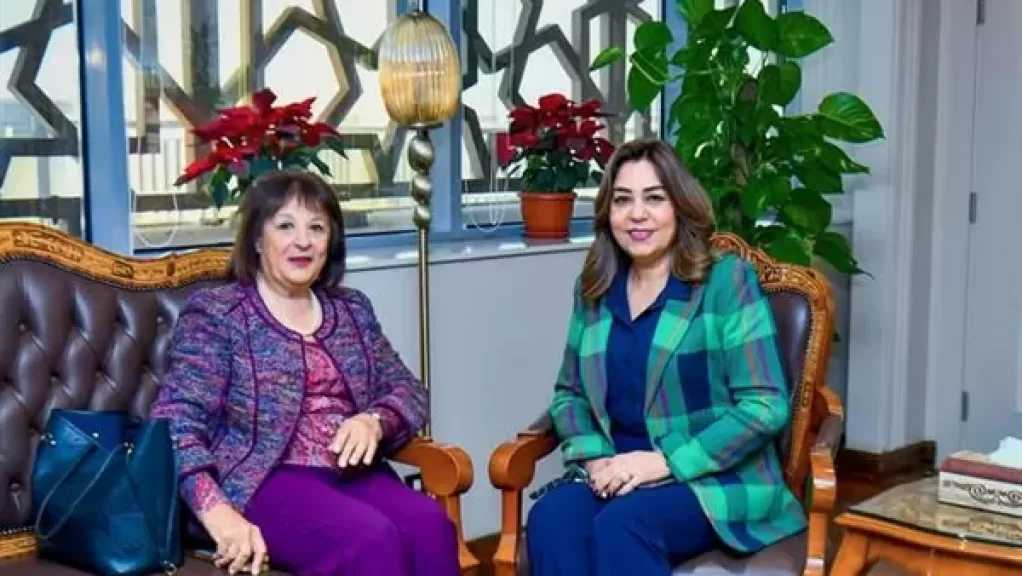 عقب الحريق.. وزيرة التنمية المحلية تبحث حلولًا جذرية لتنظيم جمع وفرز المخلفات بمنشأة ناصر