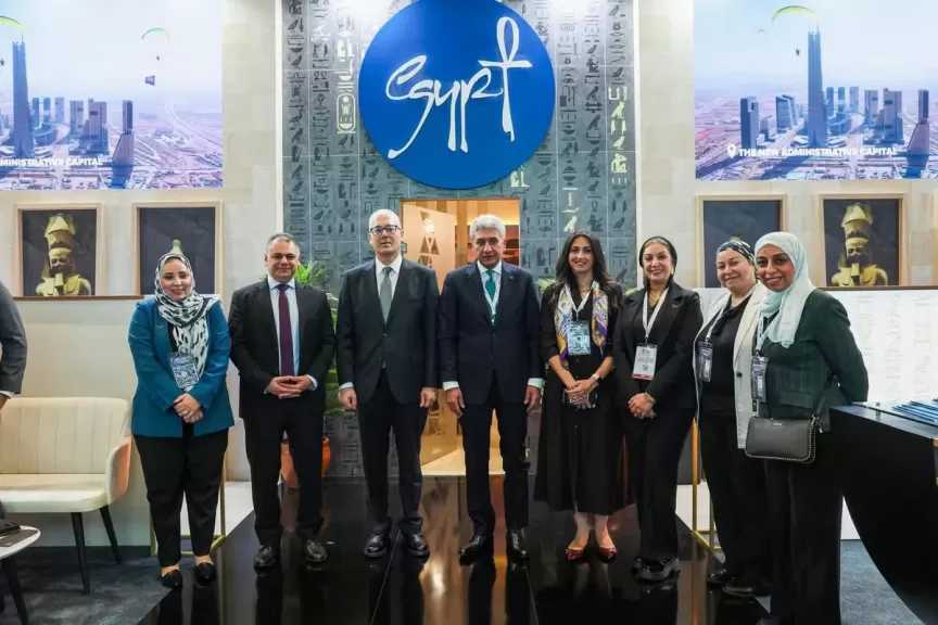 وزير السياحة يفتتح الجناح المصري المُشارك في المعرض السياحي الدولي 2026 EMITT بمدينة إسطنبول بتركيا