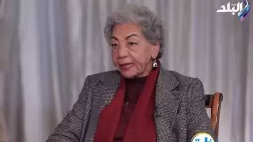 سلوى بكر: سيدات مصر أسقطن مرشد الإخوان.. والخطاب الديني المتخلف حاول تحويلها لـ”آلة إنجاب”