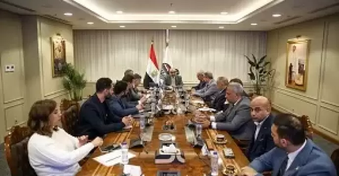 وزير قطاع الأعمال العام يبحث مع الاتحاد العام للمستثمرين الأفرو-آسيوي فرص الشراكة والاستثمار