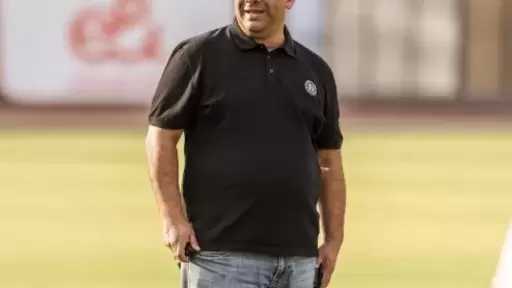 الخطيب يحتوي أزمة صلاح الدين وجمال جبر