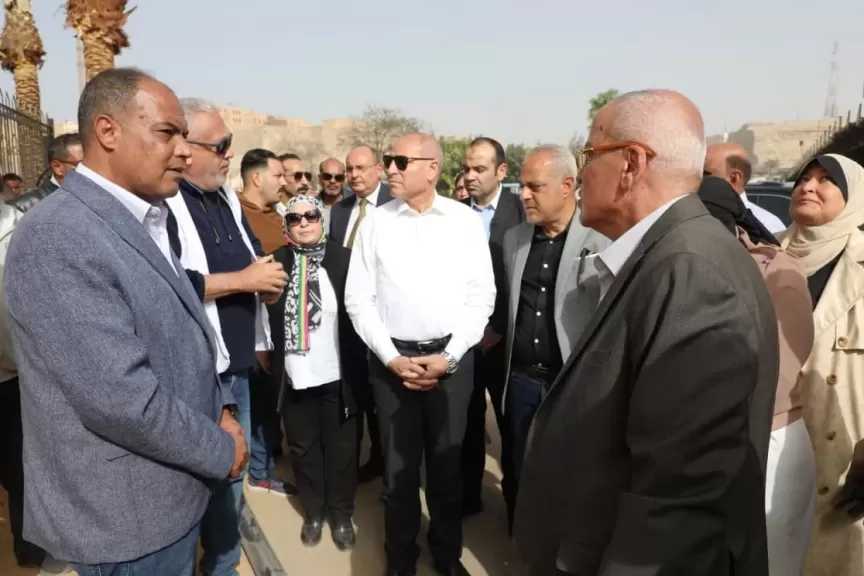 محافظ القاهرة: لن يتم إزالة سوق الحمام بالسيدة عائشة