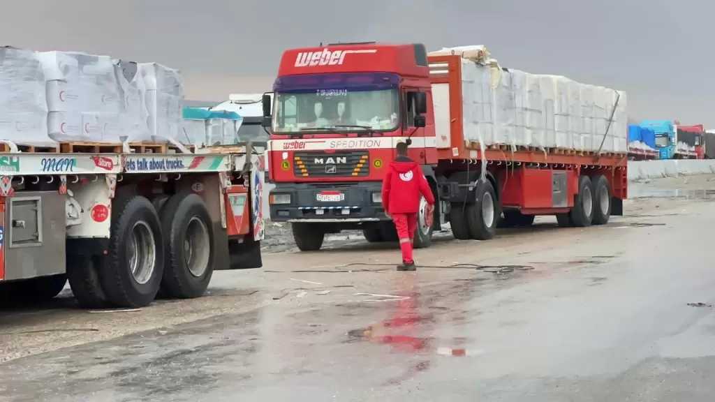 قافلة «زاد العزة الـ134» تدخل إلى الفلسطينيين في قطاع غزة