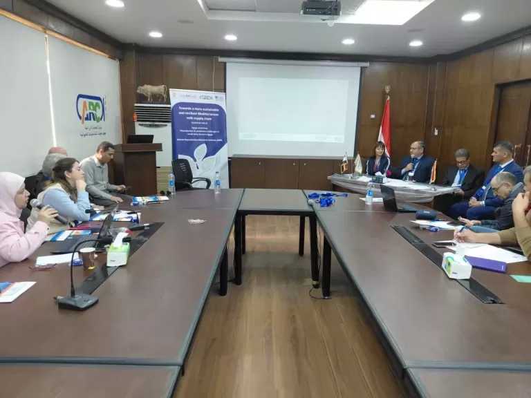 ”الزراعة” تستضيف ورشة عمل دولية لتطوير إنتاج الألبان بمعهد بحوث التناسليات الحيوانية