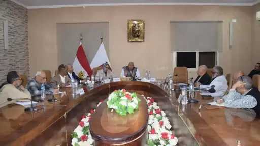 محافظ الوادي الجديد: مناقشة خطة عمل لخدمة ذوي الاحتياجات الخاصة