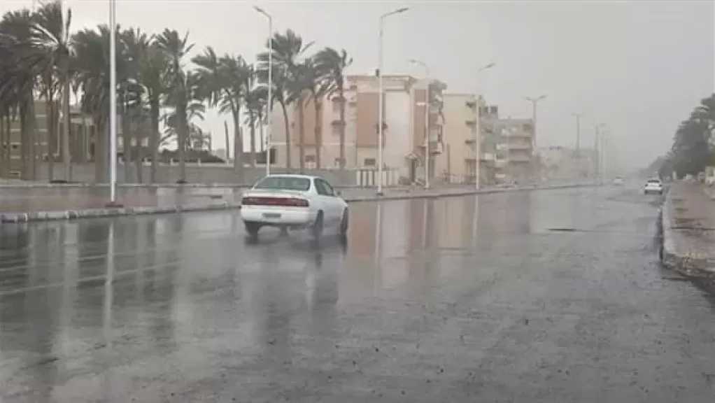 طقس اليوم الأربعاء.. شبورة ورياح وأمطار على هذه المناطق